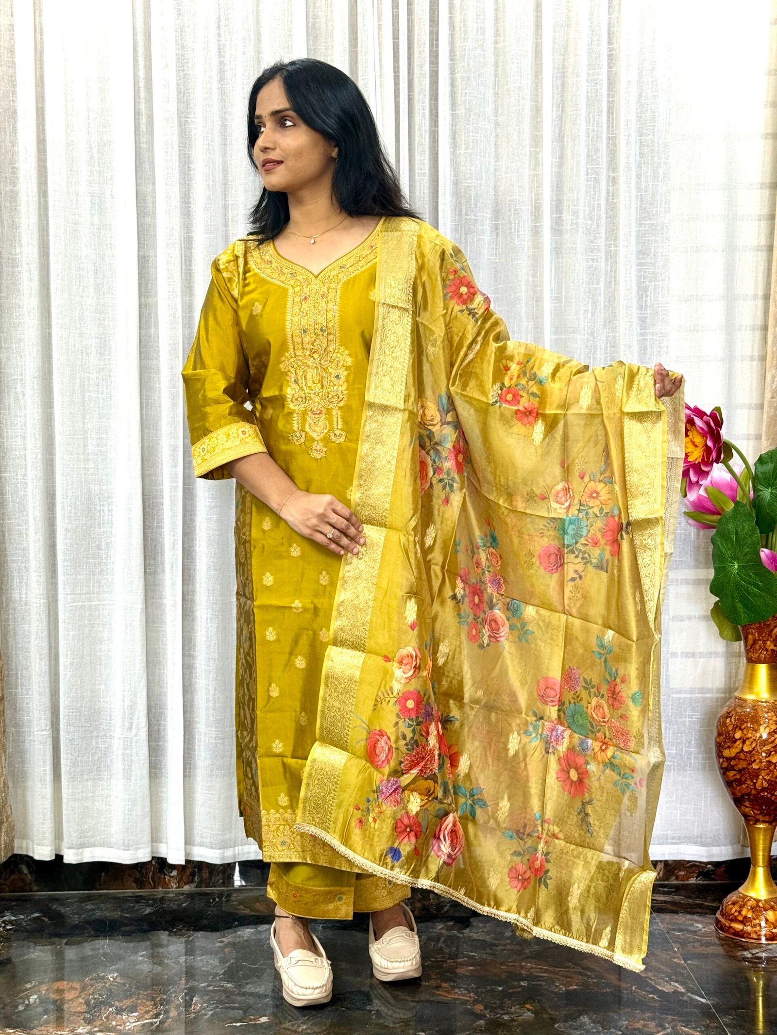 Banaras Silk Salwar Set (3S05082514)