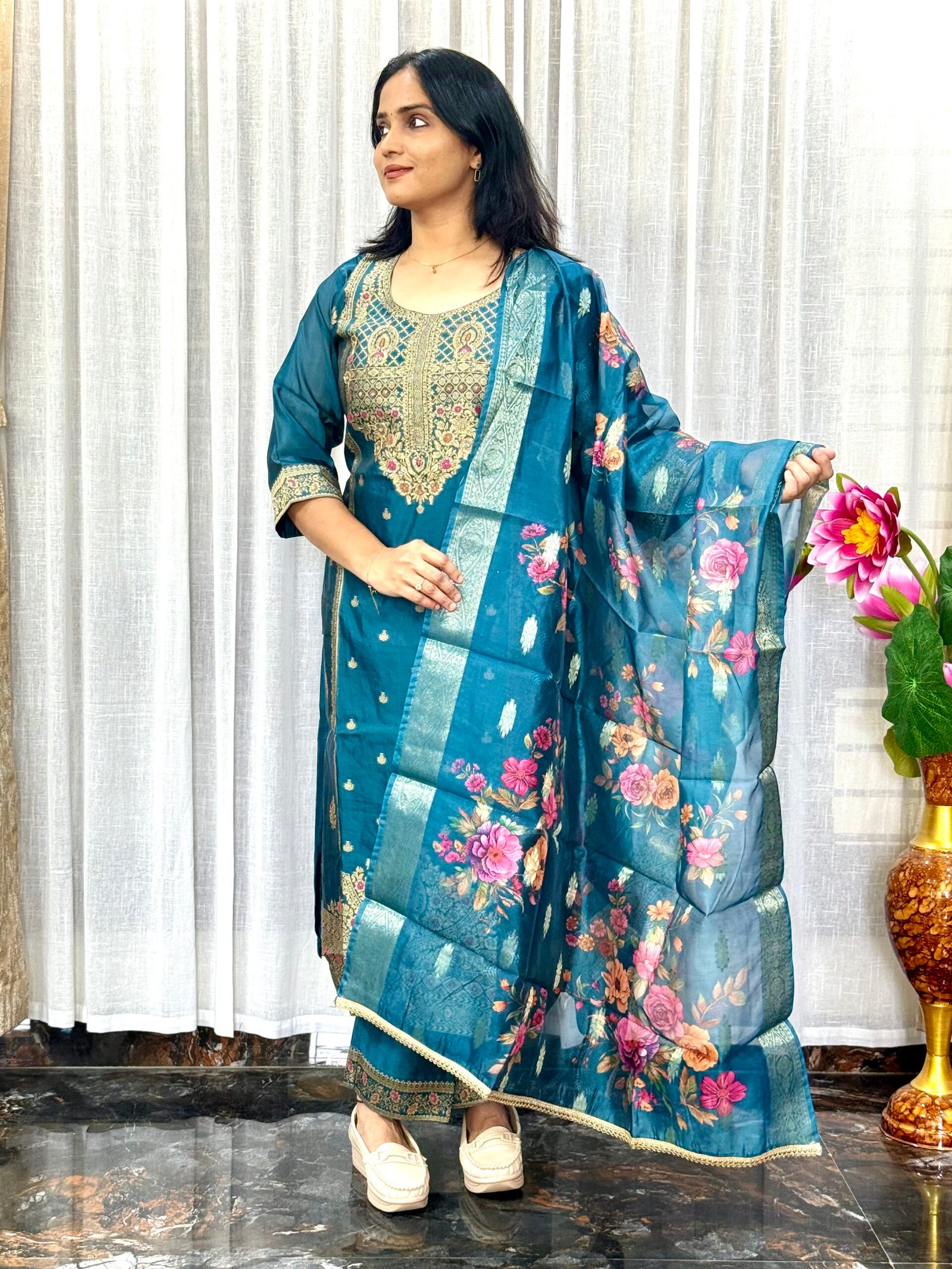Banarasi Silk Kurti Set with Organza Dupatta (3S06082501)